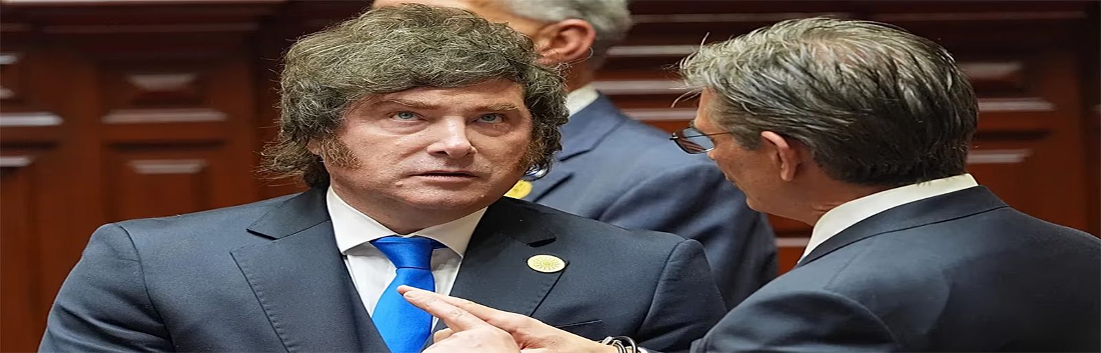 Governo de Milei autoriza a expulsão de estrangeiros por mensagens de ódio contra a Argentina