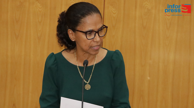 Ministra Eunice Silva