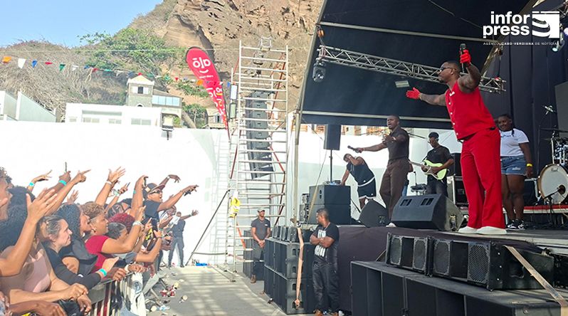 Paul/Festas de Santo António: Baile de Conjunto encerra festividades ao som da música até ao nascer do sol